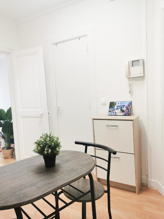 Studio Moderne, Lumineux Lejlighed Paris Eksteriør billede